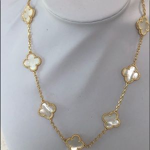 Mother Of Pearl Clover Necklace 16” yellow Gold o/